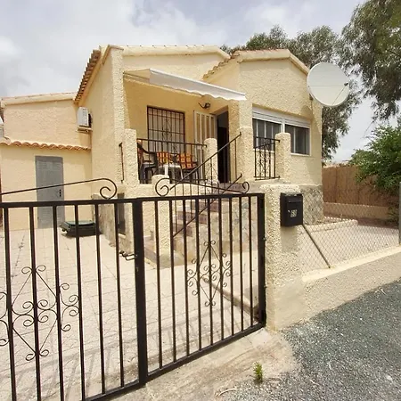 Ferienhaus Rosa Costa Blanca 20 Km Vom Flughafen Alicante La Mariña