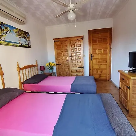 Ferienhaus Rosa Costa Blanca 20 Km Vom Flughafen Alicante La Mariña